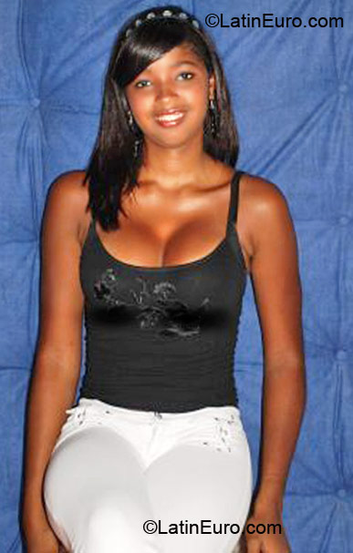 Date this stunning Dominican Republic girl Jenniffer ramos from La Vega DO6585