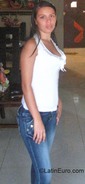 Date this charming Colombia girl Leidy from Barranquilla CO6310