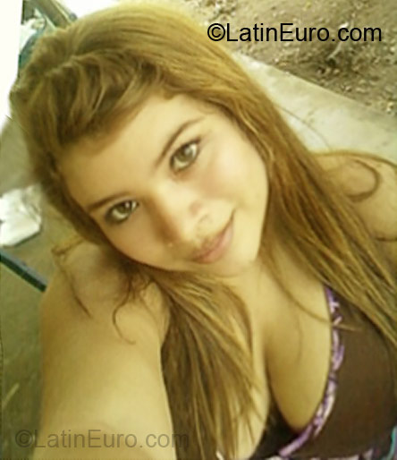 Date this lovely Panama girl Adis from David PA105