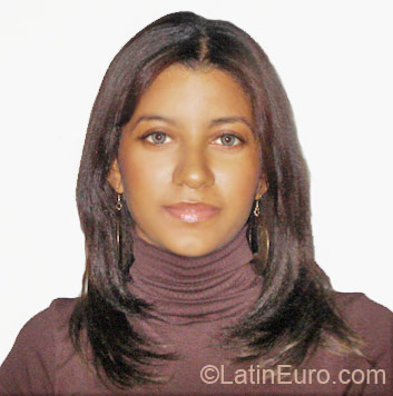 Date this tall Dominican Republic girl Candy from Santo Domingo DO6704