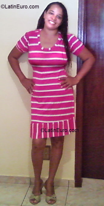 Date this attractive Brazil girl Sandra from Mogi Guacu BR4715