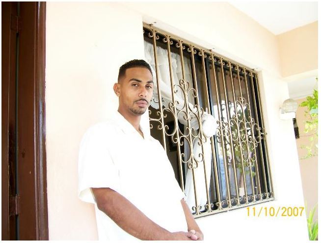 Date this voluptuous United States man EdgarS from Raleigh US9080