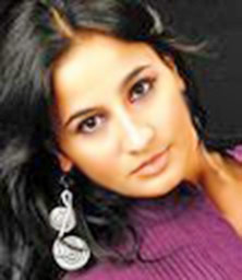 Date this attractive Brazil girl Anna from Goiania BR4766