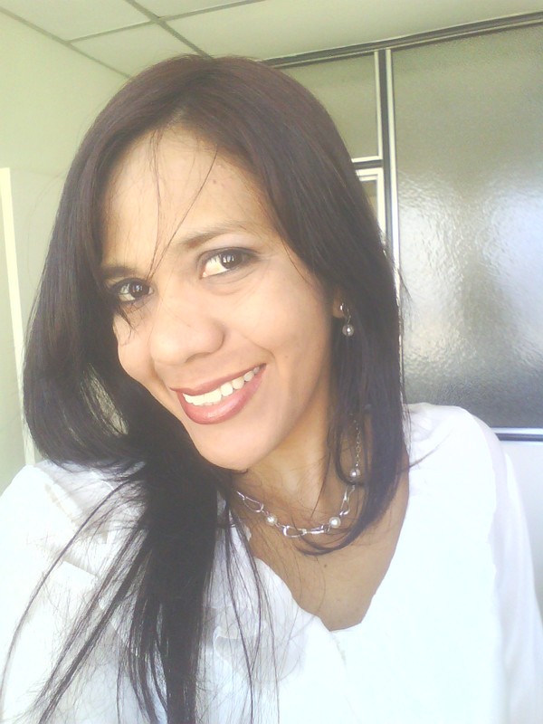 Date this good-looking Colombia girl MAIBETH from Barranquilla CO6515