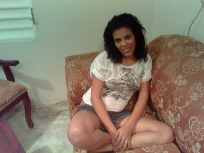 Date this delightful Dominican Republic girl Yarazet from Santiago DO8032