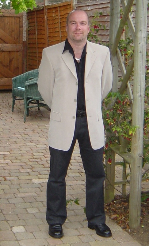 Date this sensual United Kingdom man Anthony from London GB480