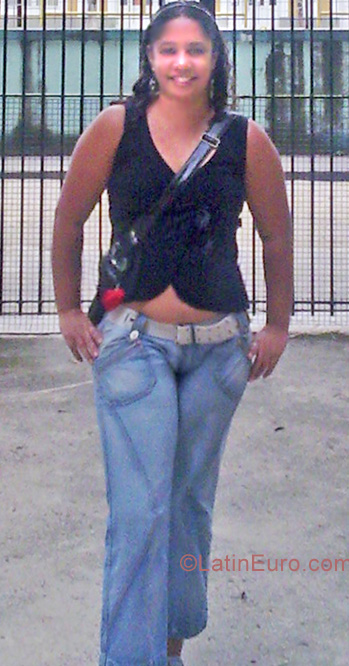 Date this athletic Brazil girl Daniele from Volta Redonda BR4846