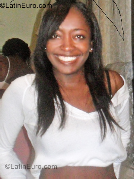 Date this beautiful Colombia girl Derly from Cali CO7579