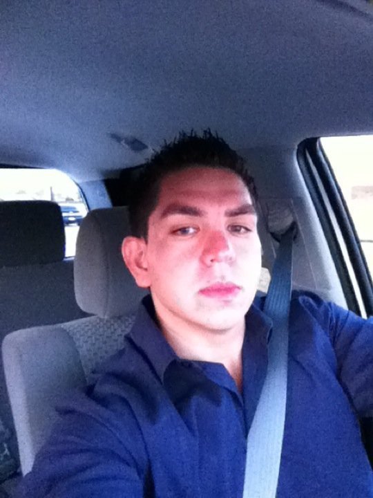 Date this hard body United States man Adrian from Houston US9261