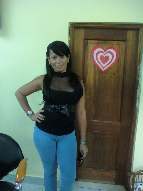 Date this cute Dominican Republic girl Maria yesenia from Dominican Republic DO7071