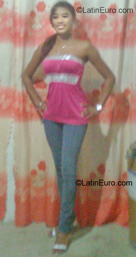 Date this pretty Ecuador girl Evelyn Katherine from Guayaquil EC86