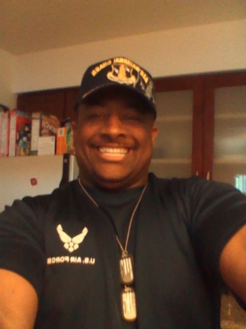 Date this good-looking United States man Jeans5342 from Los Angeles US9286