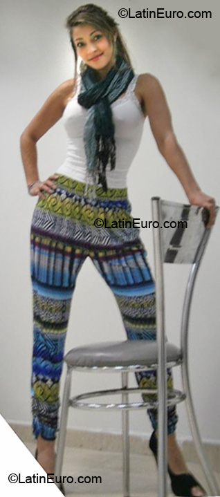 Date this tall Colombia girl Yuliet from Bogota CO6669