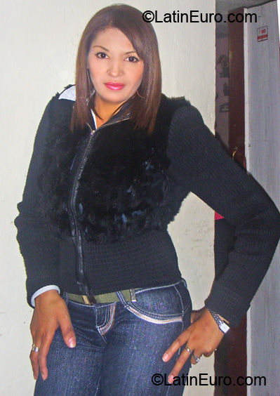Date this young Colombia girl Adriana from Bogota CO6673
