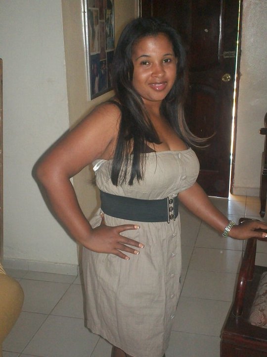 Date this hard body Dominican Republic girl Maria Cristina from Puerto Plata DO7167