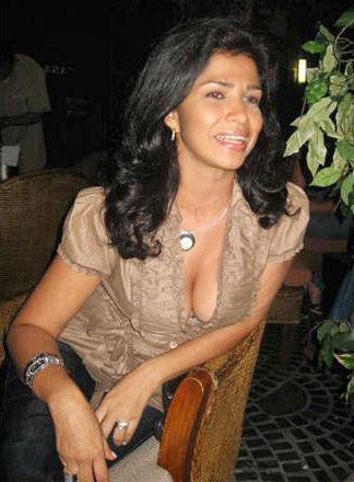 Date this happy Colombia girl Ingrid from Cali CO6720