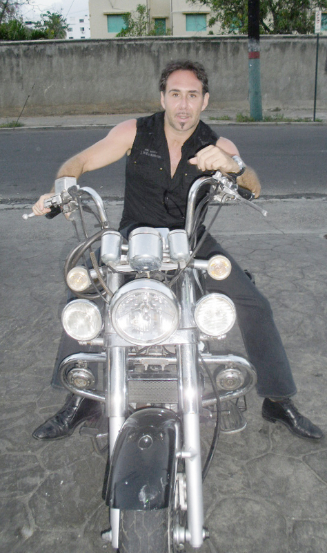 Date this cute Dominican Republic man Mario from Santo Domingo DO7197