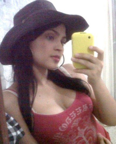 Date this fun Dominican Republic girl Raciel from Santiago DO7217