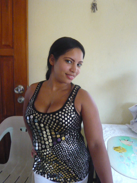 Date this pretty Dominican Republic girl Yaneiry from Puerto Plata DO7224
