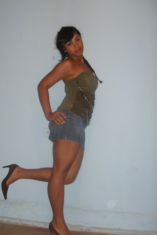 Date this exotic Colombia girl Alejandra from Palmira CO6827