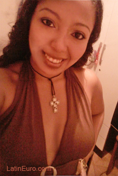 Date this hard body Brazil girl Paola from Belem BR6330