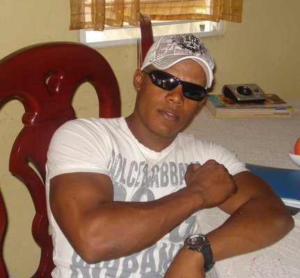 Date this foxy Dominican Republic man Jose from Santiago DO7333