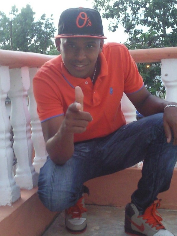 Date this attractive Dominican Republic man Leonard from Santo Domingo DO7367