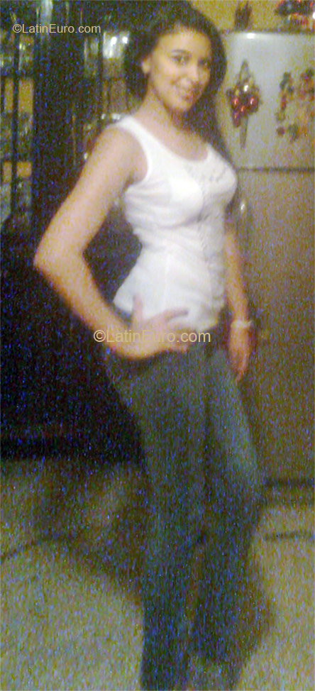 Date this nice looking Ecuador girl Lisslas from Guayaquil EC112