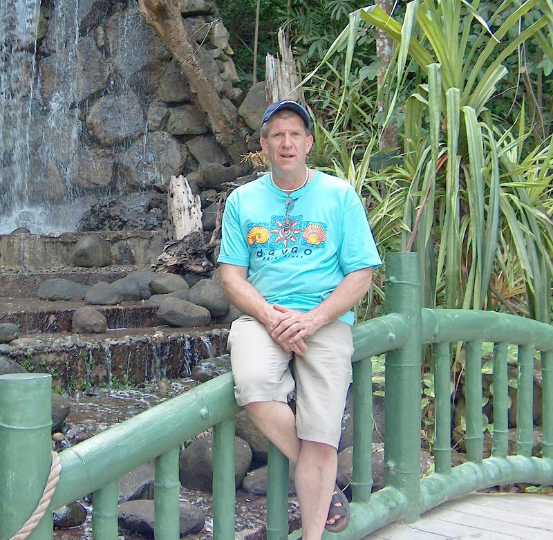 Date this voluptuous United States man Revd12 from Saint Joseph US9747