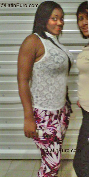 Date this tall Dominican Republic girl Karina inocenci from Rep.dominicana DO7602