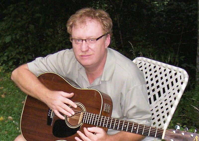 Date this tall United States man Steven from Bristol US9873