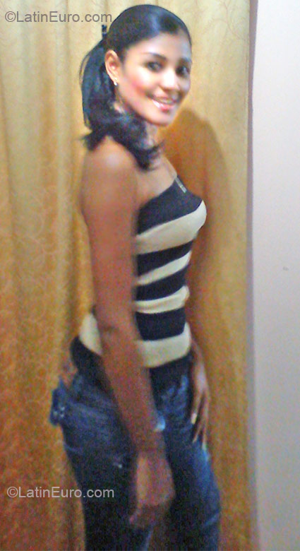 Date this cute Dominican Republic girl Epifania from Santiago DO7738