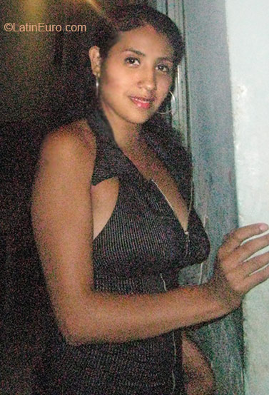 Date this stunning Colombia girl Taliana from Barranquilla CO7097