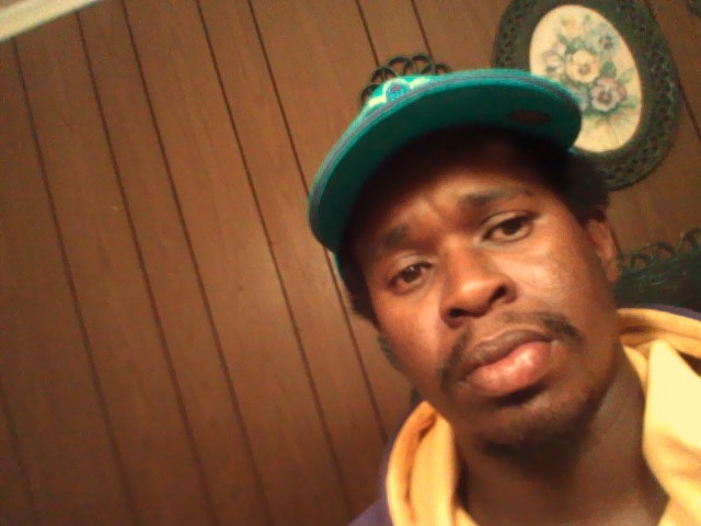 Date this stunning United States man Lee from Lafayette US9901