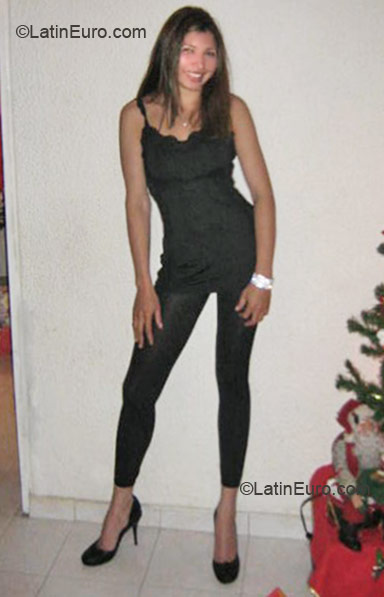 Date this lovely Colombia girl Mariamary from Bogota CO7132