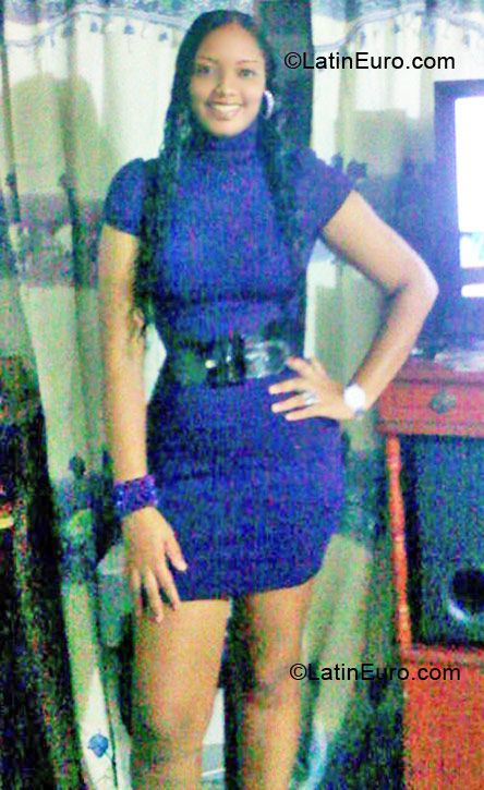 Date this georgeous Colombia girl Paola andrea from cali CO7147