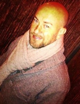 Date this passionate United States man Eric from Chicago US10144