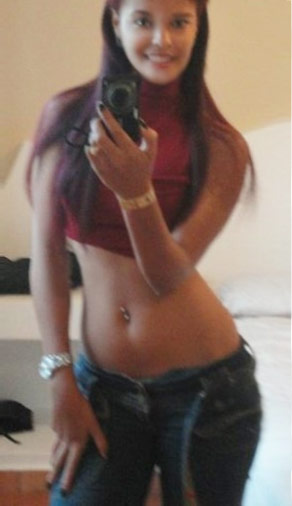 Date this hot Dominican Republic girl Fior from Santiago DO7896