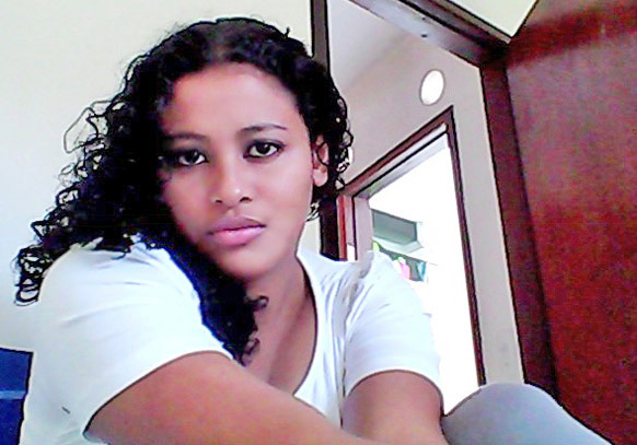 Date this pretty Brazil girl Araceli from Jaragua Do Sul BR5529