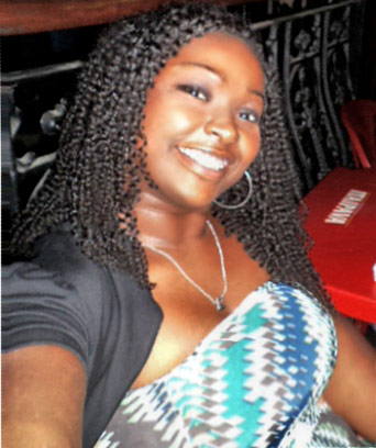 Date this cute Brazil girl Fernanda from Niteroi BR5596