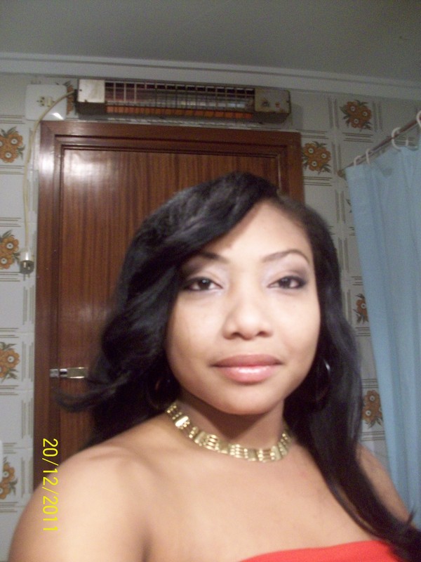 Date this voluptuous Spain girl Lucytania from Valencia ES183