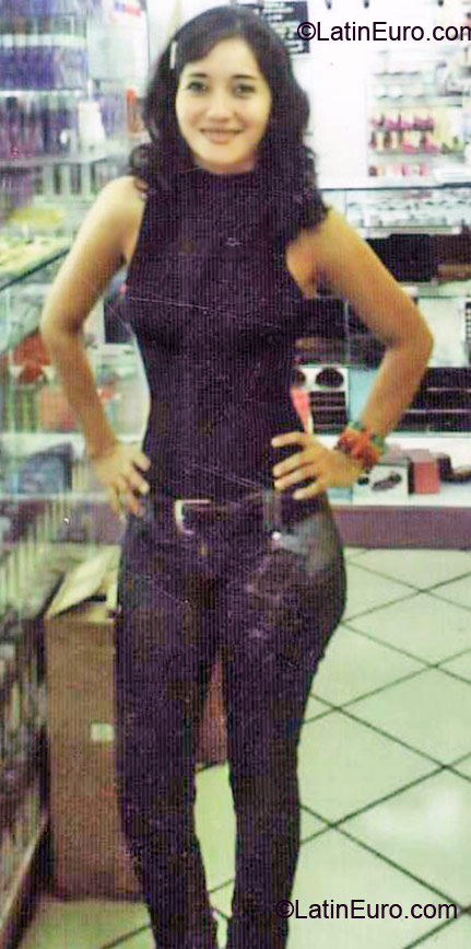 Date this attractive Mexico girl Nena from Villahermosa MX348