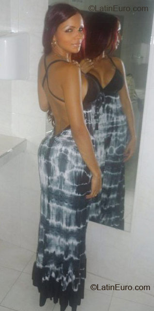 Date this tall Colombia girl Sandra from Cartagena CO7260