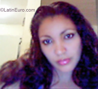 Date this foxy Colombia girl Yicelt from Cali CO7264