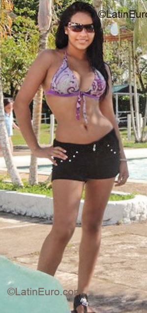 Date this delightful Colombia girl Leidy from Bogota CO7292