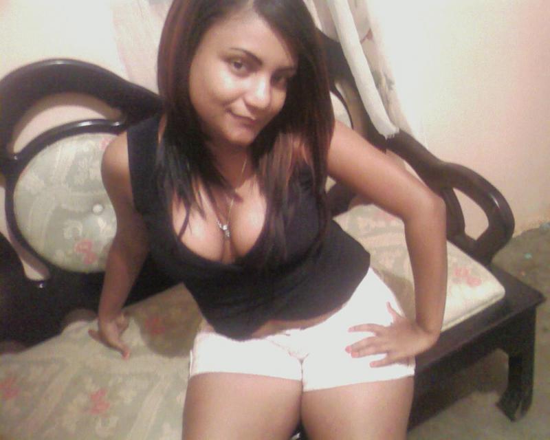Date this young Dominican Republic girl Katlyn gomez from Mao Valverde DO8037