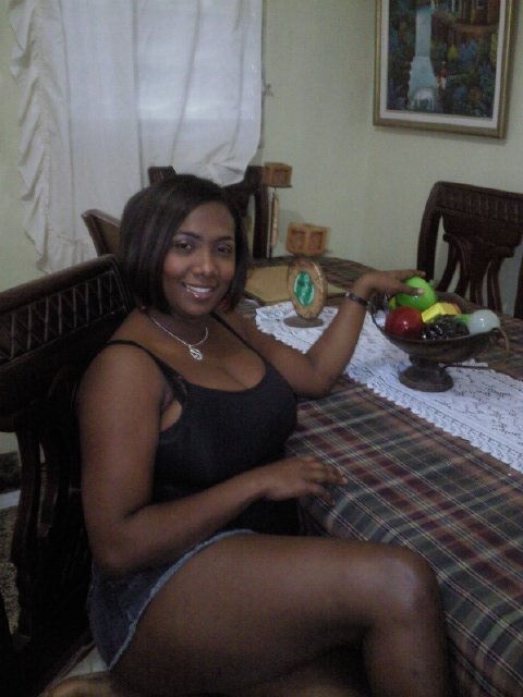 Date this foxy Dominican Republic girl Maria from Santo Domingo DO8063