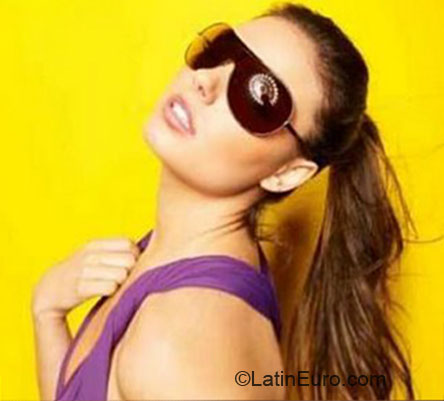 Date this stunning Brazil girl Giselle from Goiania BR5664