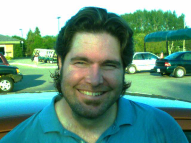 Date this foxy Canada man Paul from Winnipeg CA401