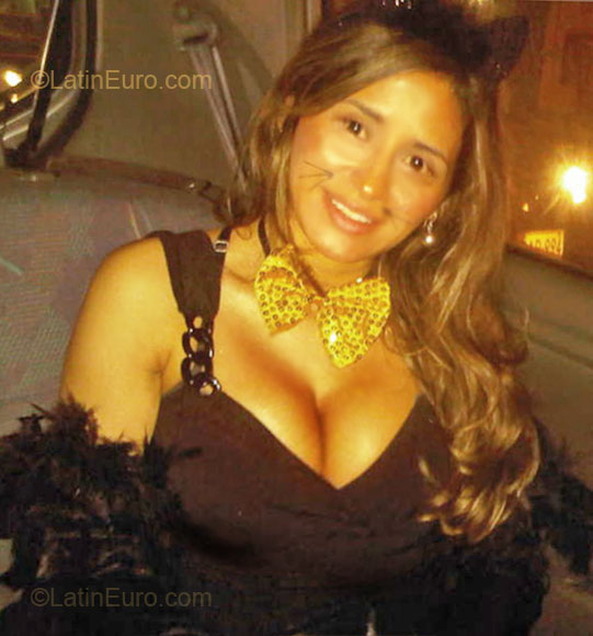 Date this funny Colombia girl Marcela from Bogota CO7314